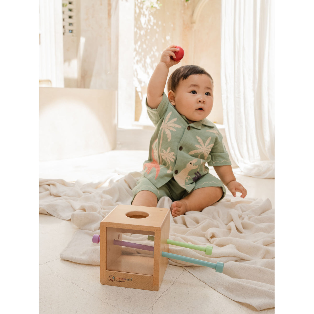 Bubble Montessori by Eichhorn Box with Balls