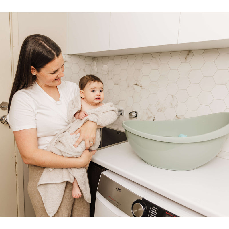 Bubble Cuddle Bath with Newborn Support Insert - Sage