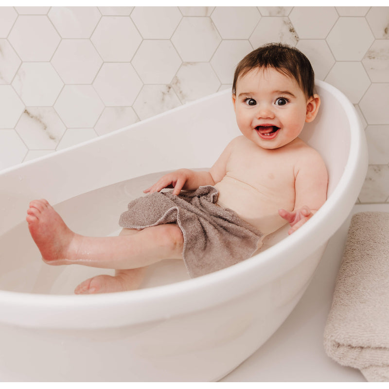 Bubble Cuddle Bath with Newborn Support Insert - White