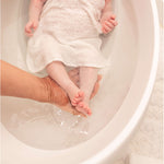 Bubble Cuddle Bath with Newborn Support Insert - White